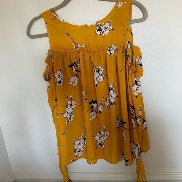 Anthropology Sienna Sky Mustard Yellow Floral Off Shoulder Ruffle Blouse Medium - Picture 5 of 5